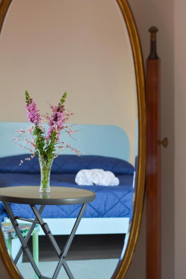 Furture'Rooms Napels Buitenkant foto