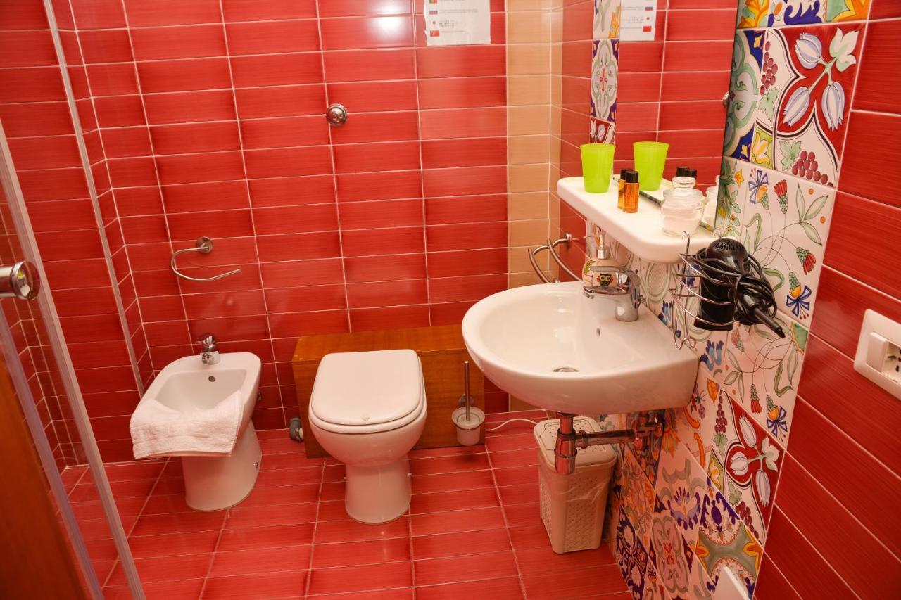 Furture'Rooms Napels Buitenkant foto