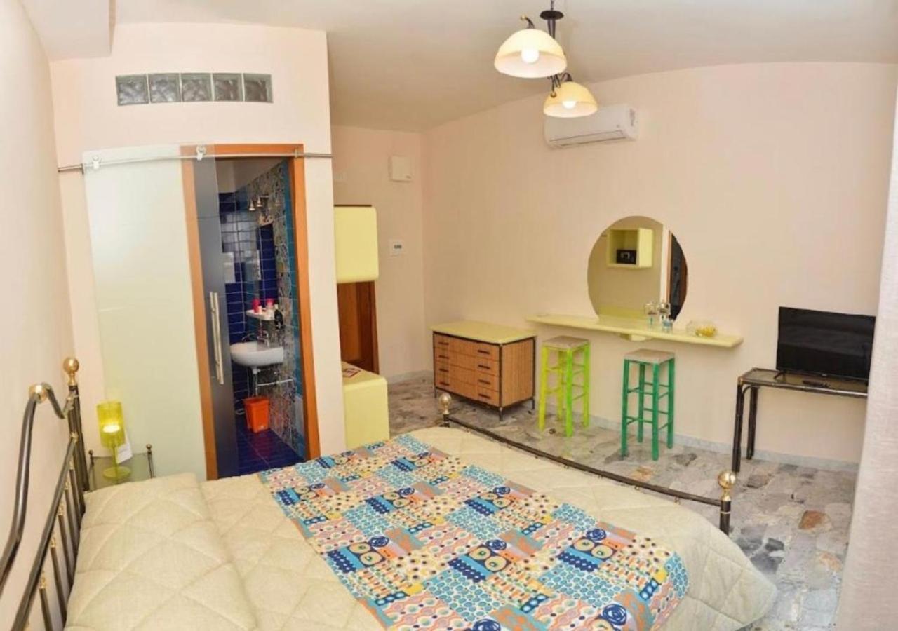 Furture'Rooms Napels Buitenkant foto